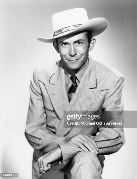 Country singer Hank Williams poses for a portrait circa 1948 in Nashville Tennessee.