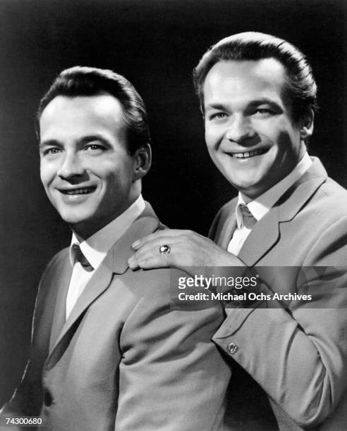 Country music duo The Wilburn Brothers pose for a record company publicity still circa 1968.