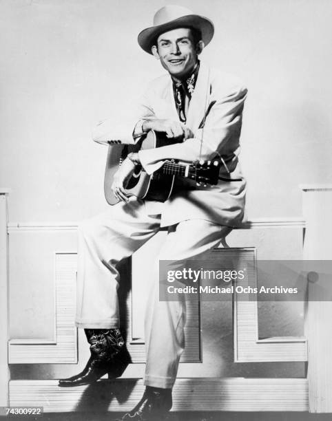 Country singer Hank Williams poses for a portrait circa 1948 in Nashville Tennessee.