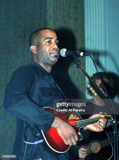 Photo of Hootie and the Blowfish Photo by Al Pereira/Michael Ochs Archives/Getty Images