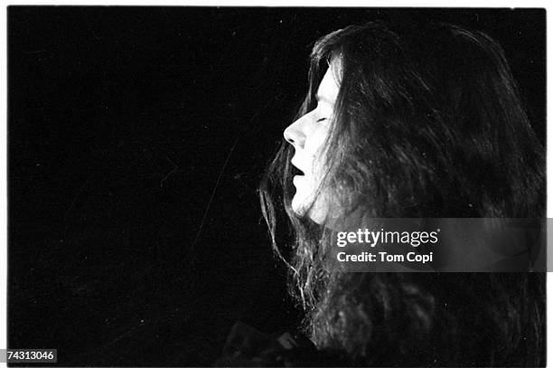 Rock singer Janis Joplin perform at the Crisler Arena at the university of Michigan on March 15, 1969 in Ann Arbor, Michigan.