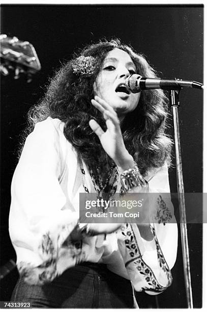 Photo of Maria Muldaur and Geoff Photo by Tom Copi/Michael Ochs Archives/Getty Images