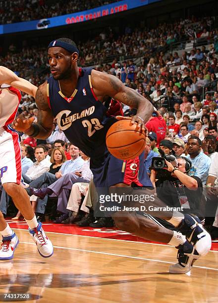 LeBron James of the Cleveland Cavaliers drives against the Detroit Pistons in Game Two of the Eastern Conference Finals during the 2007 NBA Playoffs...