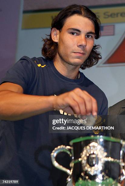 Spanish player Rafael Nadal makes a draw for Women's singles tournament of the French Tennis Open at Roland Garros in Paris 25 May 2007. The French...