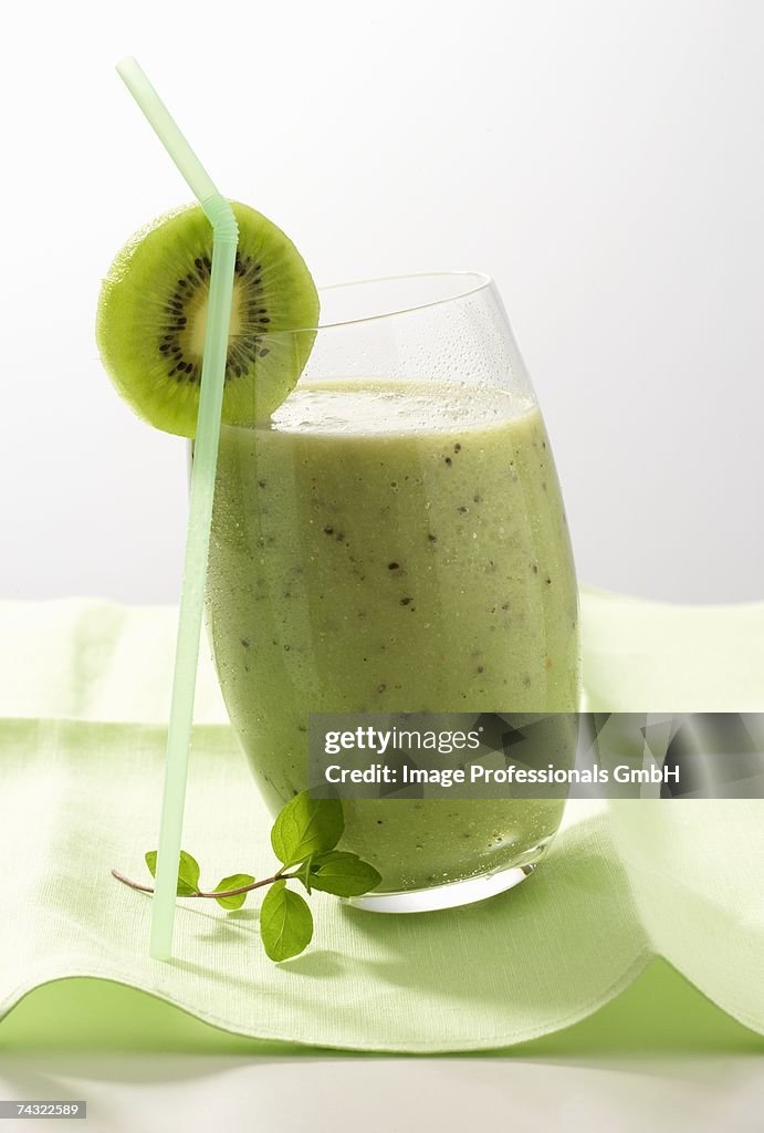 Kiwi fruit shake