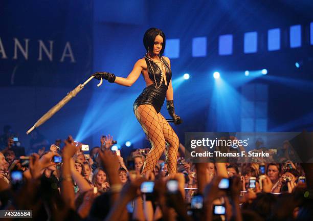 Singer Rihanna performs during "The Dome 42" music show at the TUI Arena on May 25, 2007 in Hanover, Germany.