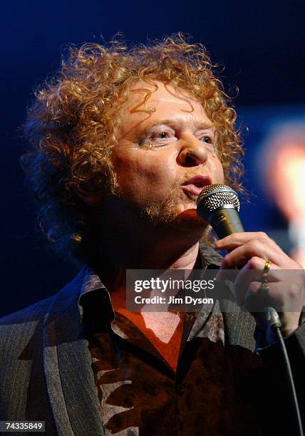 Mick Hucknall of Simply Red performs during a six night residency at the Royal Albert Hall, in support of his new album 'Stay', on May 25, 2007 in...