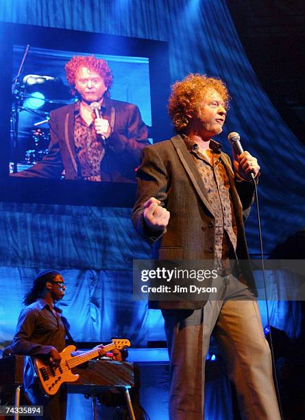 Mick Hucknall of Simply Red performs during a six night residency at the Royal Albert Hall, in support of his new album 'Stay', on May 25, 2007 in...