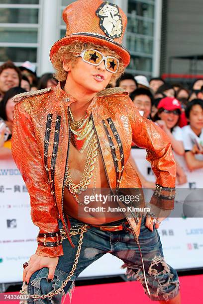 Arrives at the MTV Video Music Awards Japan 2007 at the Saitama Super Arena on May 26, 2007 in Saitama, Japan.