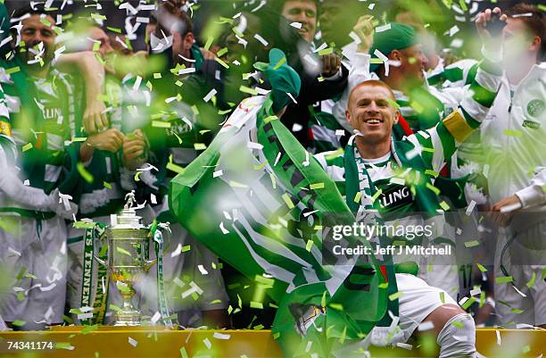 Neil Lennon of Celtic celebrates after winning the Scottish Cup Final against Dunfermline Athletic at Hampden Park on May 26, 2007 in Glasgow,...