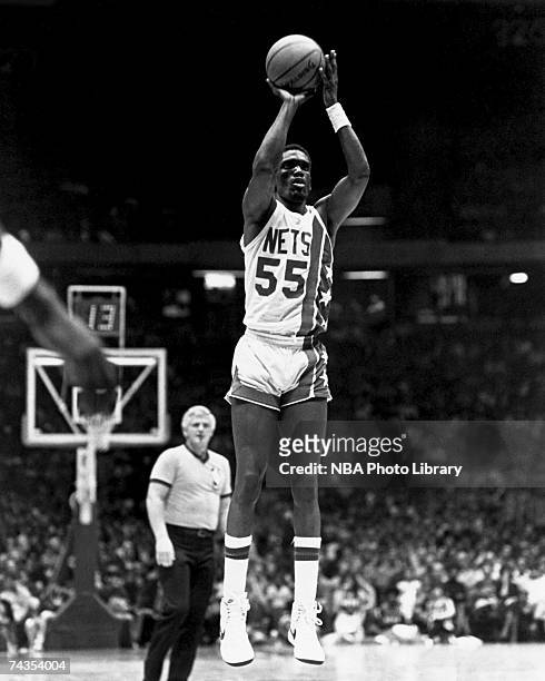 Albert King of the New Jersey Nets attempts a jump shot during a 1981 NBA game at Brendan Byrne Arena in East Rutherford, New Jersey. NOTE TO USER:...