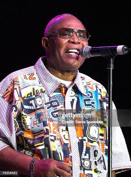 Moore Rnb Singer 674 Sam Moore Singer Stock Photos, High-Res Pictures, and Images ...