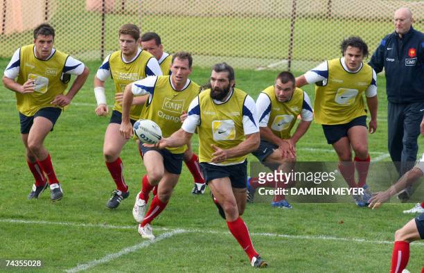 Auckland, NEW ZEALAND: French players, from L to R: Julien Pierre, lock and captain Pascal Pape, Christian Califano, Olivier Magne, Sebastien Chabal,...