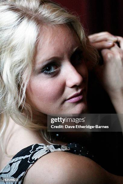 Up and coming singer/songwriter Jenny Lynn Smith poses for a portrait backstage at the Regal Room on May 30, 2007 in London, England.