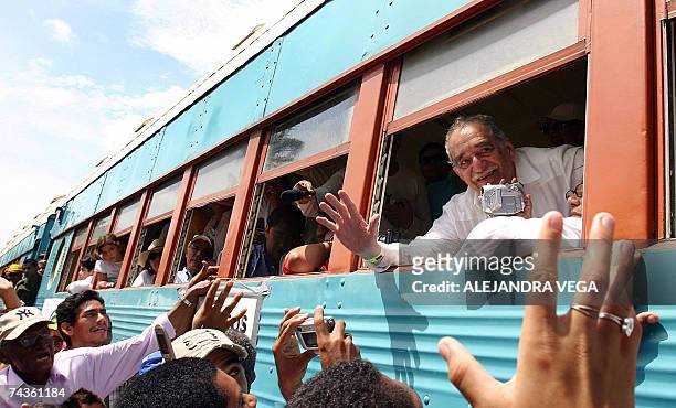 Colombian Nobel Prize for Literature 1982 Gabriel Garcia Marquez leans out of the window of the train upon arrival at his hometown Aracataca,...