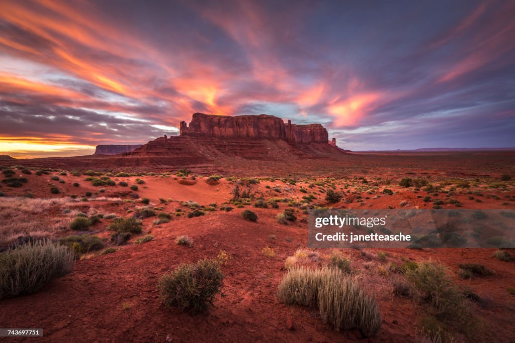 Sunset over Sentinel Mesa, Monument Valley, Arizona, America, USA