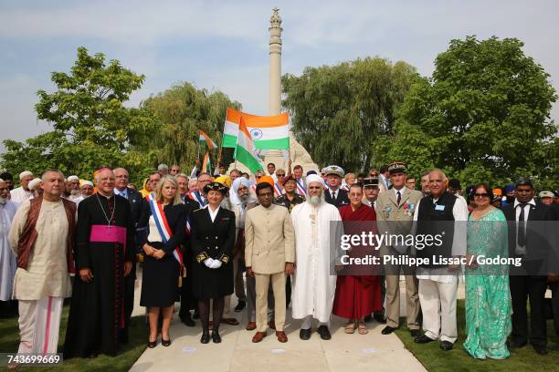 inter-religious homage to the indian soldiers killed in world war 1 at neuve chapelle memorial. france. - french and indian war stock pictures, royalty-free photos & images