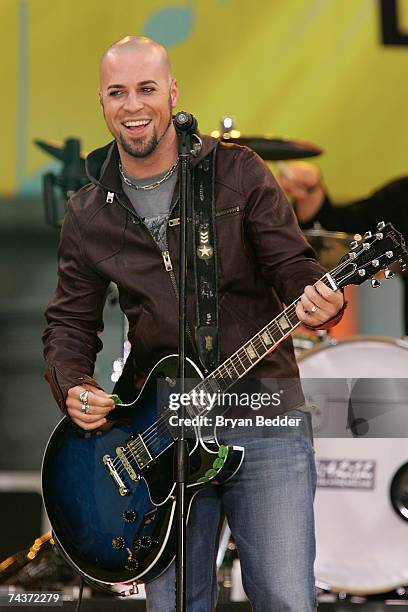 Musician Chris Daughtry performs on ABC's Good Morning America at Bryant Park on June 1, 2007 in New York City.