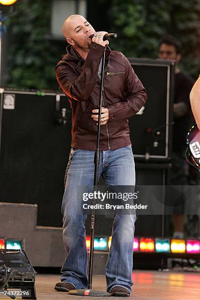 Musician Chris Daughtry performs on ABC's Good Morning America at Bryant Park on June 1, 2007 in New York City.