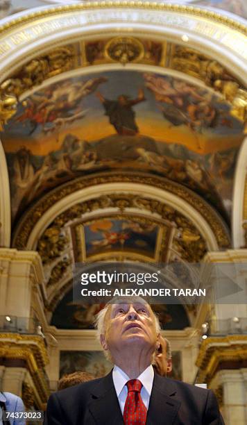 Greek President Carolos Papoulias looks visits the Saint Isaac's Cathedral in St.Petersburg, 01 June 2007. Papoulias is on an official visit to...