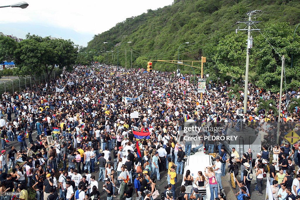 Students rally in Caracas against Venezu...