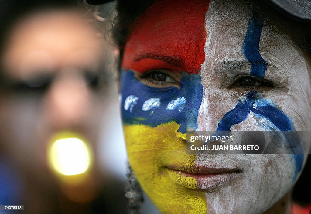A student rallies against Venezuelan Pre...