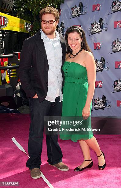 Actor Seth Rogen and producer Lauren Miller arrive to the 2007 MTV Movie Awards held at the Gibson Amphitheatre on June 3, 2007 in Universal City,...