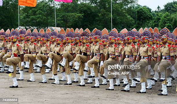 Seeta Bal Roop Passing Out Parade Of Ssb Recruits Photos and Premium High Res Pictures ...