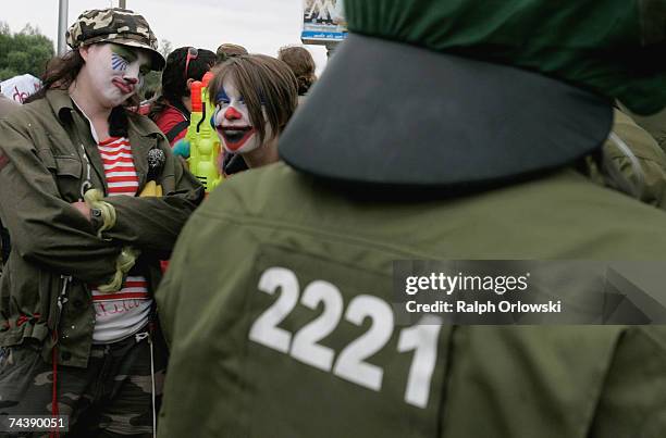 Clown Riots Ralph Jester Photos and Premium High Res Pictures - Getty Images
