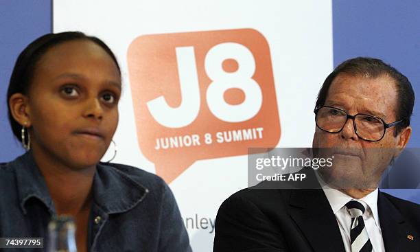 Ambassador Roderick Moore 53 Junior Goodwill Ambassador Stock Photos, High-Res Pictures, and ...