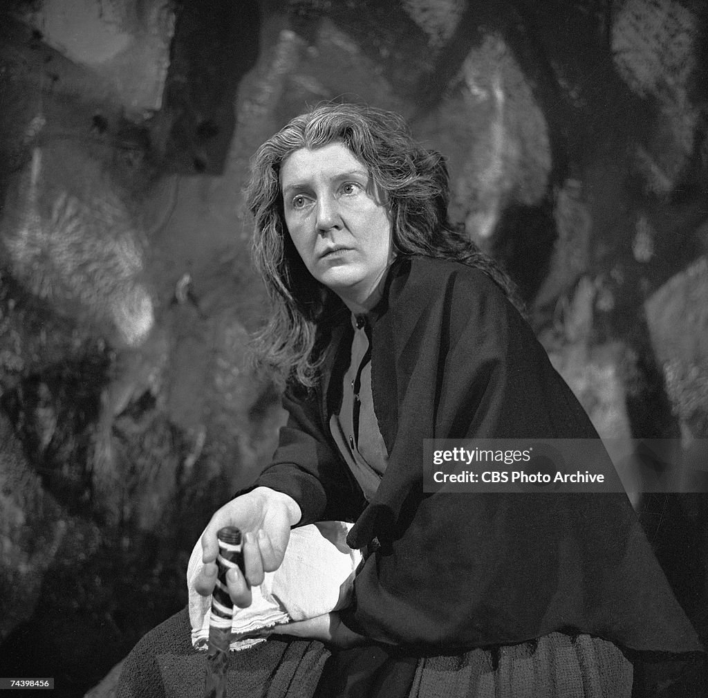 Maureen Stapleton American actress Maureen Stapleton in a scene from an episode of ...