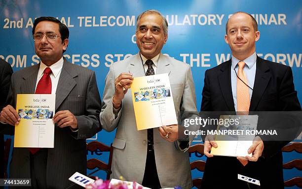 Ds Mathur 182 Telecom Regulatory Authority Of India Stock Photos, High-Res ...