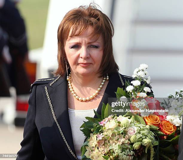 Russian President Vladimir Putin and his wife Ludmila Alexandrowa Putina arrive at the airport on June 6, 2007 in Rostock-Laage, Germany. Putin,...