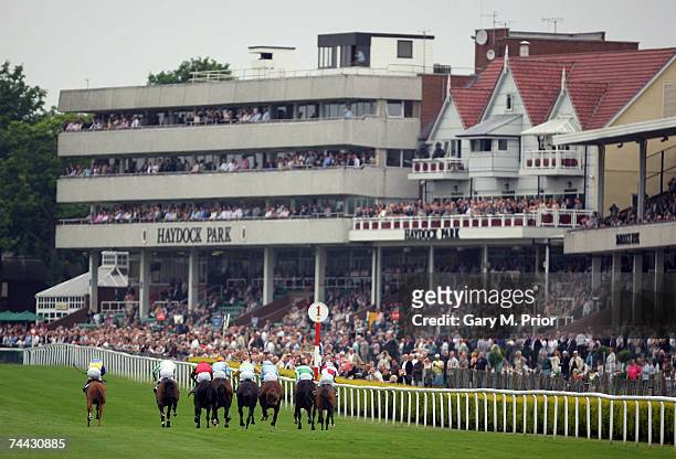 Action from the Enterprise Maiden Claiming Stakes at Haydock Park on June 7, 2007 in Haydock, England .
