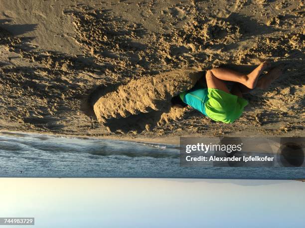 beach games - alexander ipfelkofer bildbanksfoton och bilder