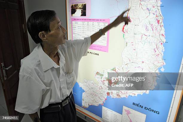 To go with AFP story "Vietnam-US-military-health-AgentOrange,sched" by Frank Zeller Former North Vietnamese platoon commander Nguyen Van Quy points...