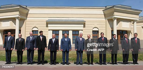 St Petersburg, RUSSIAN FEDERATION: CIS Leaders, Azerbaijan's President Ilkham Aliyev, Armenia's President Robert Kocharyan, Belarus' President...