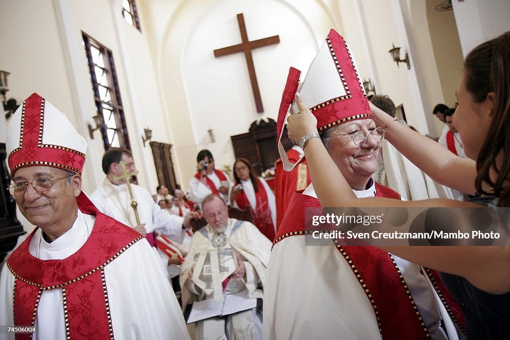 Episcopal Church Consecrates First Female In Developing World