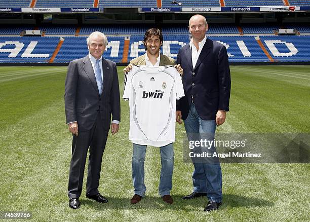 Raul Ramon 700 Raul Ramon Photos & High Res Pictures - Getty Images