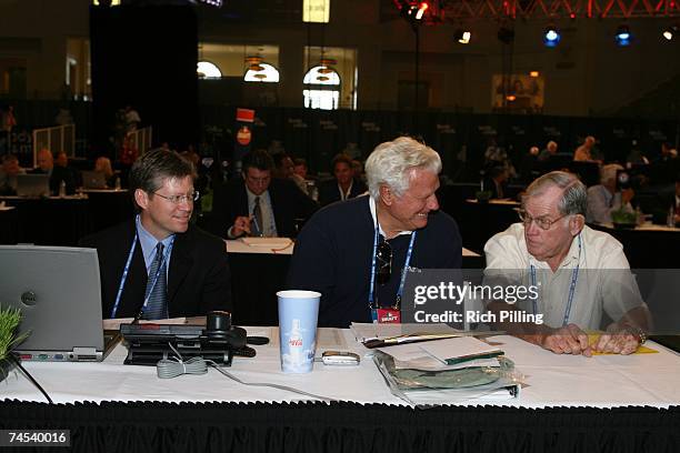 To R: Lee McDaniel, Dallas Green and Robin Roberts of the Philadelphia Phillies laugh during the 2007 First-year player draft at The Milk House in...