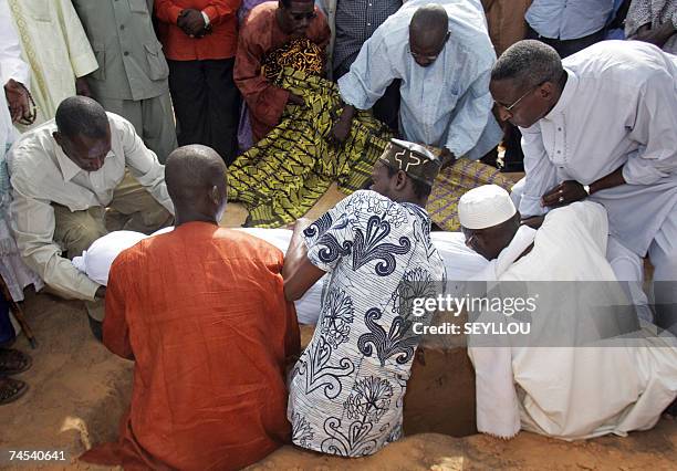 Semben 138 Sembene Stock Photos, High-Res Pictures, and Images - Getty Images