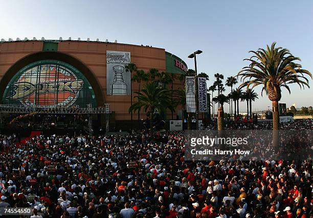 Fans gather outside of the Honda Center to celebrate the Anaheim Ducks winning the 2007 Stanley Cup during the "Anaheim Ducks Stanley Cup Victory...