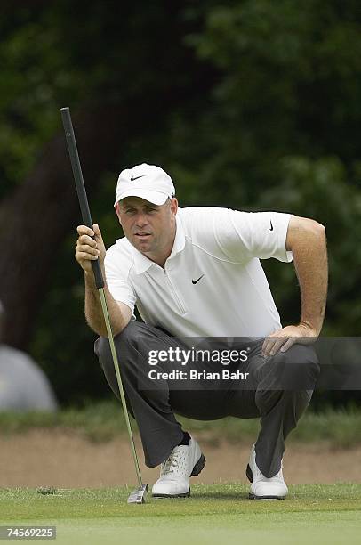 Stewart Cink lines up his putt during the final round of the Crowne Plaza Invitational at Colonial on May 27, 2006 in Fort Worth, Texas. Rory...