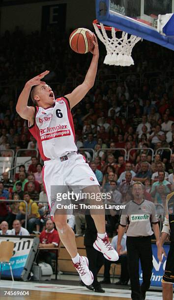 Steffen Hamann of Bamberg scores during the Basketball Bundesliga playoff game between Brose Baskets Bamberg and EnBW Ludwigsburg at the JAKO Arena...