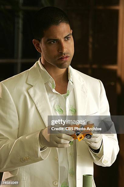 "Born to Kill"--When a serial killer, suspected of killing young women and branding them with a "Y", is caught and also identified as having the...