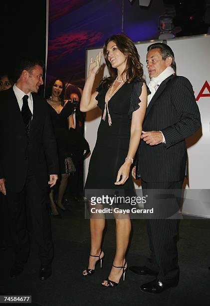 Model Cindy Crawford arrives at the opening of the new Sydney OMEGA Boutique at Martin Place on June 13, 2007 in Sydney, Australia. An Omega...