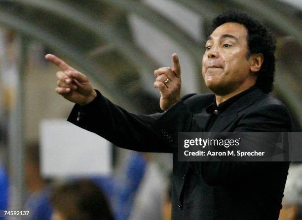 Mexico head coach Hugo Sanchez instructs his team as they play Panama during their first round match of the CONCACAF Gold Cup 2007 tournament on June...