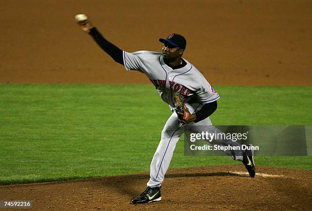 Pitcher Guillermo Mota of the New York Mets throws a pitch against the Los Angeles Dodgers at Dodger Stadium June 13, 2007 in Los Angeles,...