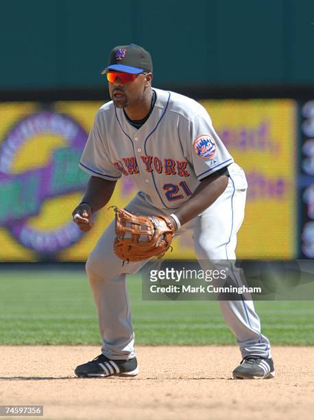 Carlos Delgado of the New York Mets fields during the game against the Detroit Tigers at Comerica Park in Detroit, Michigan on June 10, 2007. The...