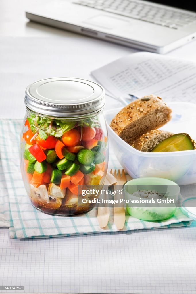 Vegetable salad with bread for the office